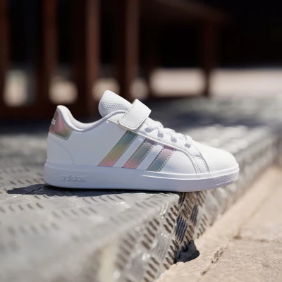 Adidas Grand Court 2.0 K cloud white/iridescent/cloud white dívčí rekreační obuv