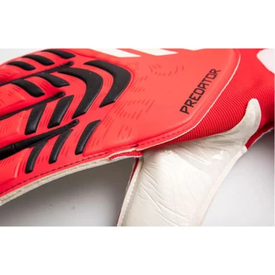 Adidas PRED GL MTC PURRUB/LUCRED/BLACK fotbalové brankářské rukavice