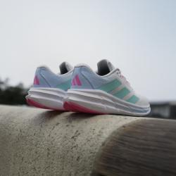 Adidas Questar 3 W JI4609 dámské běžecké tenisky