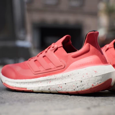Adidas Ultraboost 23 better scarlet/better scarlet/solar red pánská běžecká obuv