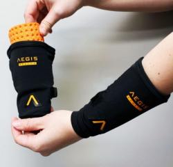 Aegis Chránič zápěstí Bracer Impact Protection