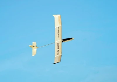 Aero-Naut Lilienthal 40 stavebnice kluzáku pro začátečníky s možností RC