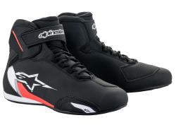 Alpinestars Boty na motorku Sektor černo-bílo-fluo červené Alpinestars Boty na motorku Sektor černo-bílo-fluo červené