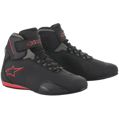 Alpinestars Boty na motorku Sektor černo-červené Alpinestars Boty na motorku Sektor černo-červené