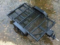 Amewi přívěs Trailer podvalník 1:10 s LED osvětlením + sleva 300,- na příslušenství