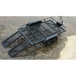 Amewi přívěs Trailer podvalník 1:10 s LED osvětlením + sleva 300,- na příslušenství