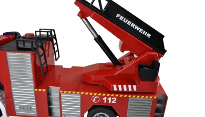 Amewi RC hasičský vůz Mercedes-Benz Arocs 1:18 s žebříkem a stříkačkou