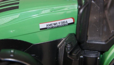 Amewi RC Traktor 2,4 Ghz so sklápacím prívesom, svetlá, zvuk 1:24