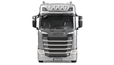 AMEWI Scania 770 6x4 1:18 RTR stříbrný RC tahač s podvalníkem