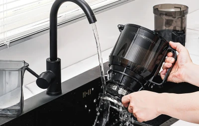 Amzchef Odšťavňovač SJ-036CBK (černý)