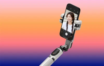AOCHUAN Smart M1 Pro bílý stabilizátor s RGB osvětlením