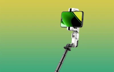 AOCHUAN Smart M3 Pro bílý stabilizátor se selfie tyčí a RGB osvětlením