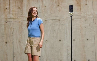 AOCHUAN Smart M3 Pro bílý stabilizátor se selfie tyčí a RGB osvětlením