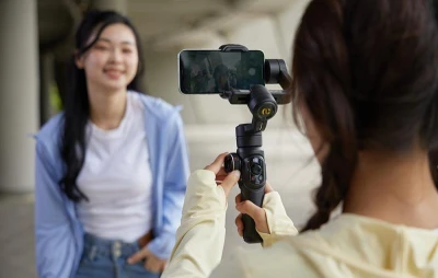 Aochuan Smart S2 černý tříosý stabilizátor pro telefon