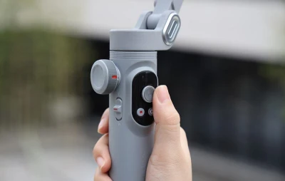 Aochuan Smart X Pro šedý stabilizátor s RGB osvětlením
