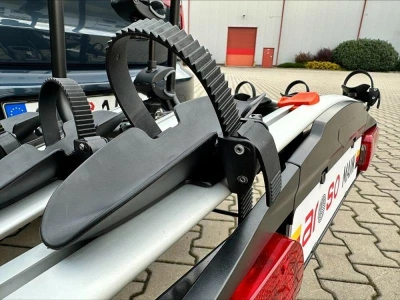 Aroso nosič na tažné zařízení na 3 kola / elektrokola Main 3 Silver sklopný + adaptér el. přípojky zdarma