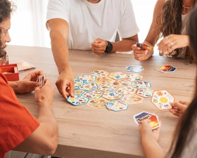 Asmodee Hra postrehová Dobble Catan CZ (spoločenská hra)