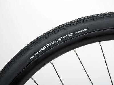 Author Aura XR2 2026 červené gravel kolo + sleva 1500,- na příslušenství