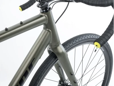 Author Aura XR3 2026 zelenozlatá-matná/černá/limeta gravel kolo