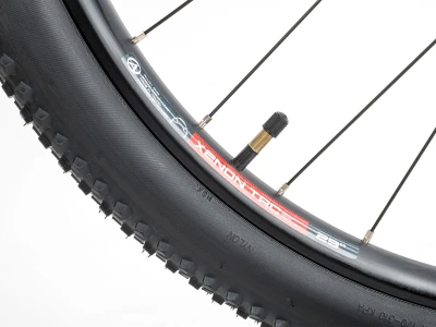 Author Impulse 2026 červená/černá/bílá MTB 29" kolo