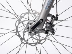 Author Rival 27,5 ASL 2023 bílé/modré dámské MTB kolo + výbava zdarma