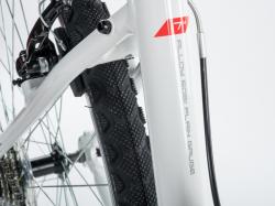 Author Thema 2023-24 stříbrné-matné/fialové dámské krosové kolo + výbava zdarma