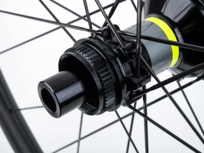 Author Flyer Carbon Disc Boost zad. 12x148 CL SH MS 12s př. 15x110 CL černá zapletená kola