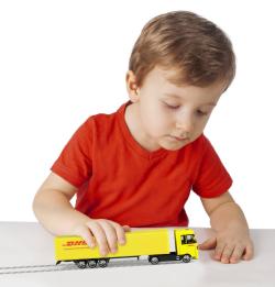 Auto kamion DHL Přeprava zásilek tahač kovový s návěsem volný chod