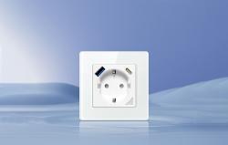 Avatto Chytrá WiFi zásuvka N-WOT10-USB-B TUYA USB USB-C (černá)