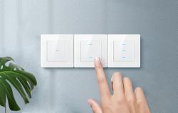Avatto Chytrý vypínač světla WiFi N-TS10-B3 3 Way TUYA (černý)