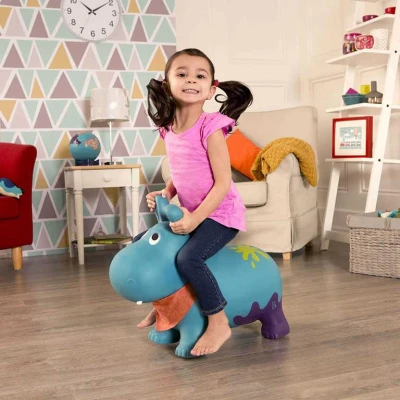 B-Toys Baby hopsadlo nafukovacie hroch Hanky Pants skákadlo set s pumpičkou