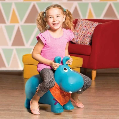 B-Toys Baby hopsadlo nafukovacie hroch Hanky Pants skákadlo set s pumpičkou