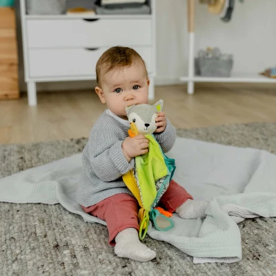 Baby Fehn Aktivity Deluxe muchláček liška DoBabyDoo
