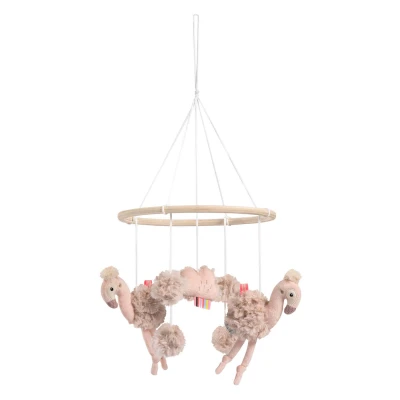 Baby Fehn Dřevěný kolotoč plameňák Pink