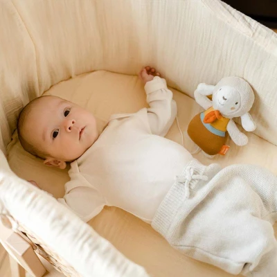 Baby Fehn Hrací hračka ovečka FehnNatur 3.0