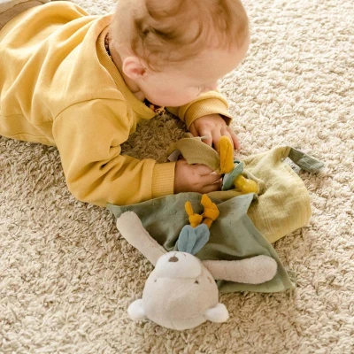 Baby Fehn Muchláček medvěd FehnNatur 3.0