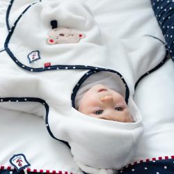 Baby Fehn Zavinovačka medvěd Ocean club
