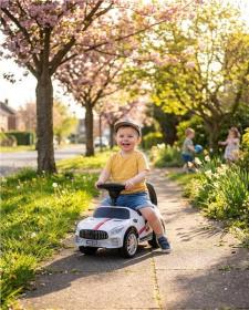 BABY MIX Dětské odrážedlo se zvukem RACER bílé