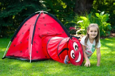 Baby Mix Detský stan Beruška s tunelom červený