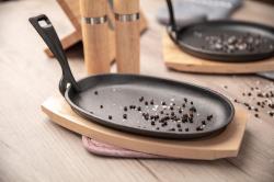 BANQUET Pánev 23x14cm GRADA litina + dřev.prkénko