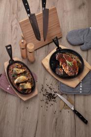 BANQUET Pánev 23x14cm GRADA litina + dřev.prkénko