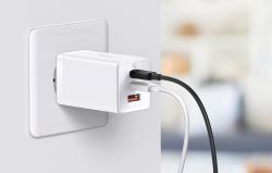 Baseus Nástěnná nabíječka GaN5 Pro 2xUSB-C + USB, 65W (bílá)