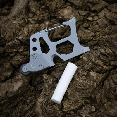 BCB Adventure Mini Tool 13-in-1 šedá nářaďová karta