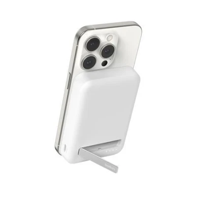 Belkin BOOST CHARGE™ Qi2 Magnetická Bezdrátová PowerBanka se stojánkem, 8000mAh, 15W, bílá Belkin BOOST CHARGE™ Qi2 Magnetická Bezdrátová PowerBanka se stojánkem, 8000mAh, 15W, bílá