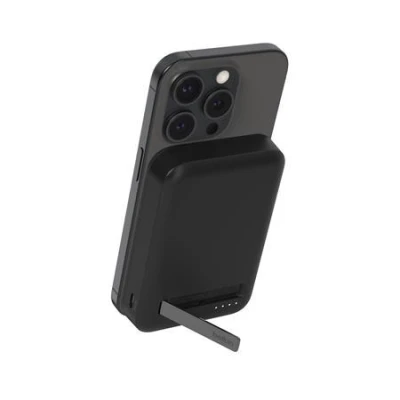 Belkin BOOST CHARGE™ Qi2 Magnetická Bezdrátová PowerBanka se stojánkem, 8000mAh, 15W, černá Belkin BOOST CHARGE™ Qi2 Magnetická Bezdrátová PowerBanka se stojánkem, 8000mAh, 15W, černá