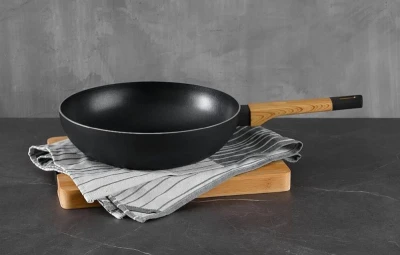 Bergner Wok pánev s nepřilnavým povrchem 28 cm Earth Black