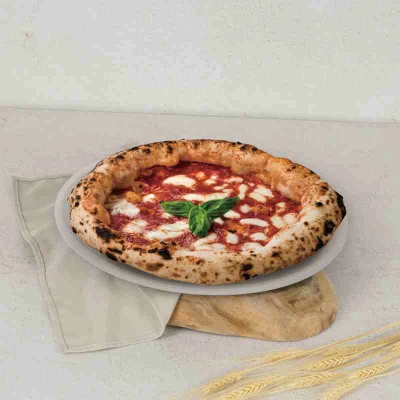 Berlingerhaus Pánev na pizzu s titanovým povrchem 32 cm Sahara Collection