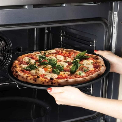 Berlingerhaus Pánev na pizzu s titanovým povrchem 36 cm Antracit Collection