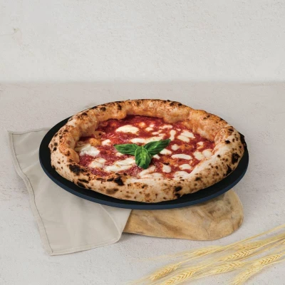 Berlingerhaus Pánev na pizzu s titanovým povrchem 36 cm Deep Sea Collection