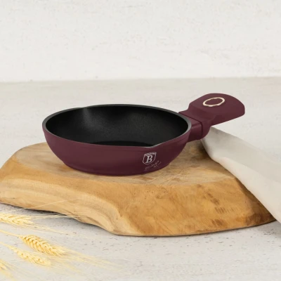 Berlingerhaus Pánev s titanovým povrchem 16 cm červená Leonardo Collection